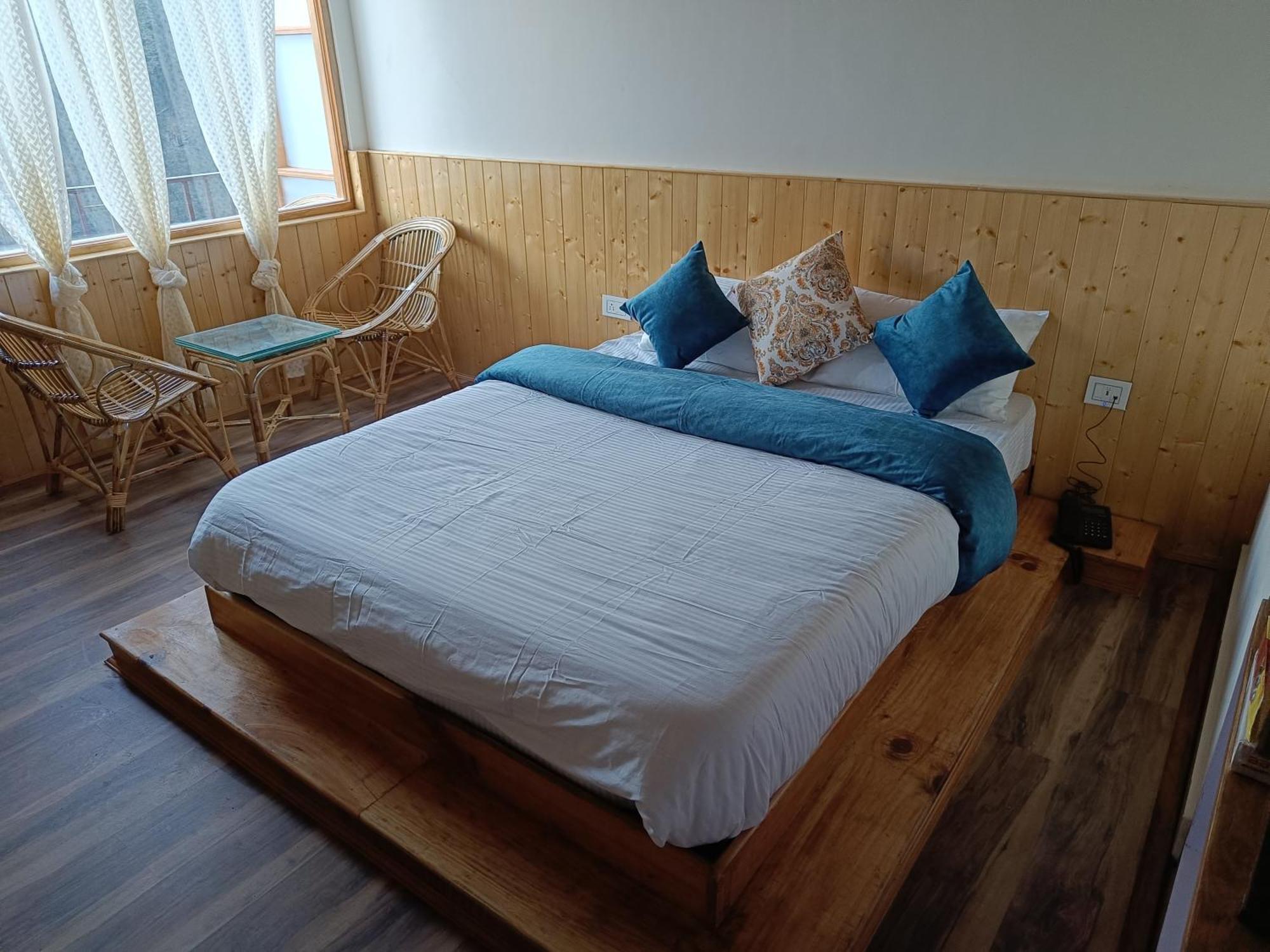 Trimounts-A Boutique Hotel & Wellnes Center In Tirthan Valley Banjar Екстер'єр фото