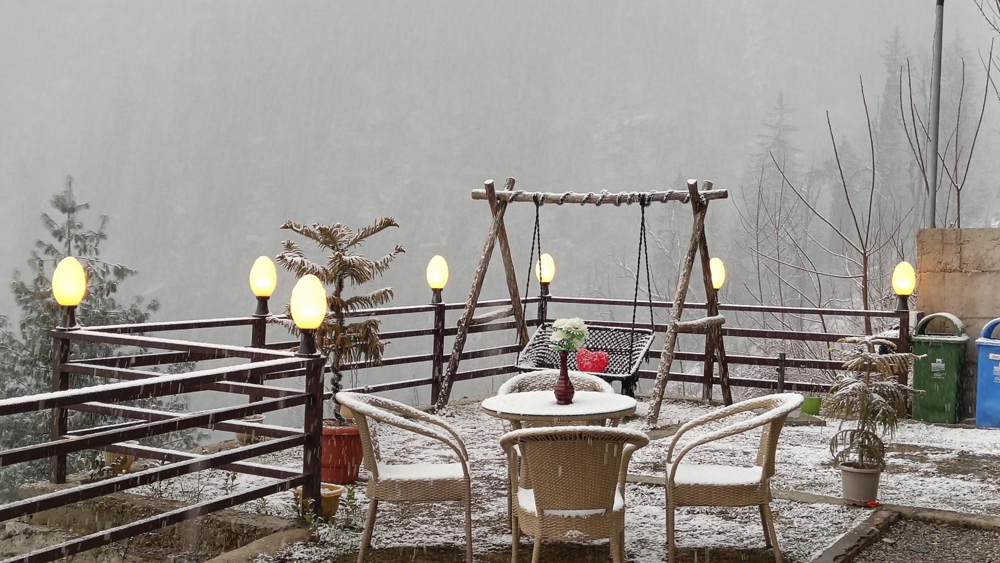 Trimounts-A Boutique Hotel & Wellnes Center In Tirthan Valley Banjar Екстер'єр фото